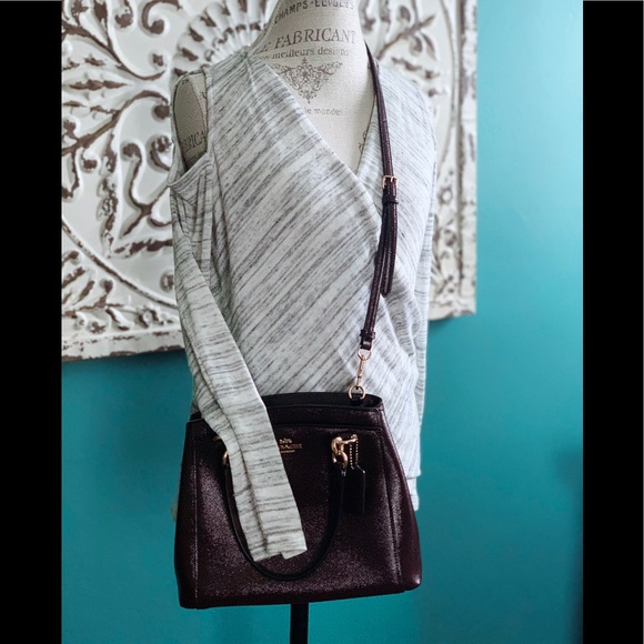 White House Black Market Cold-Shoulder Top - Picture 4 of 5